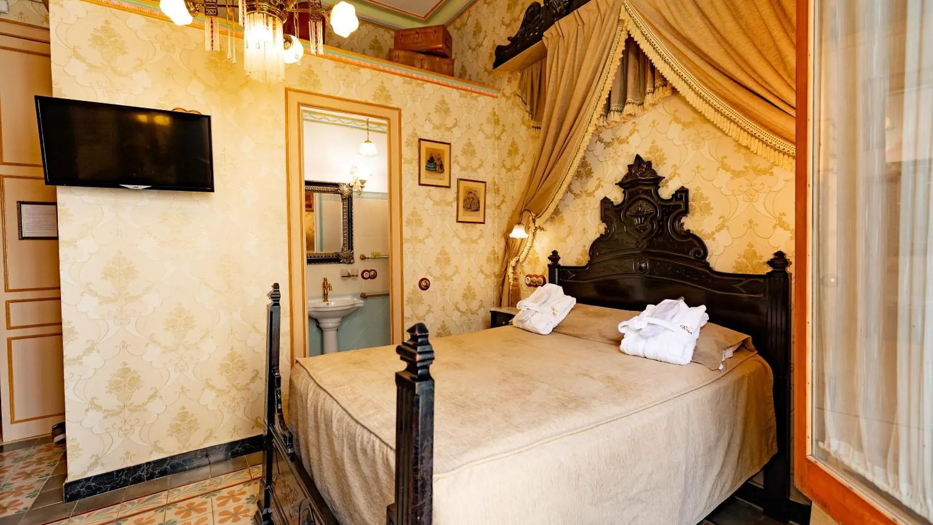 Sitges Royal Rooms